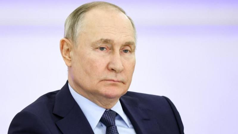 Президент России посетил университет "Сириус"