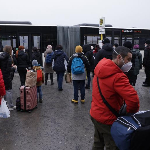 In Poland: украинцы массово едут из Польши в Германию