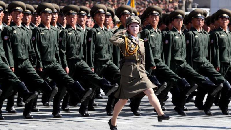 КНДР на военном параде представила ракеты, БПЛА и системы ПВО