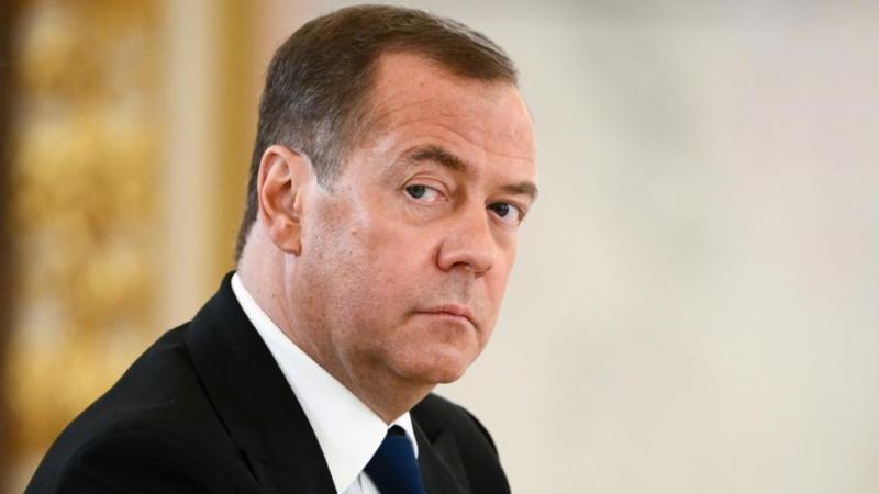 Медведев в КНДР встретился с Ким Чен Ыном