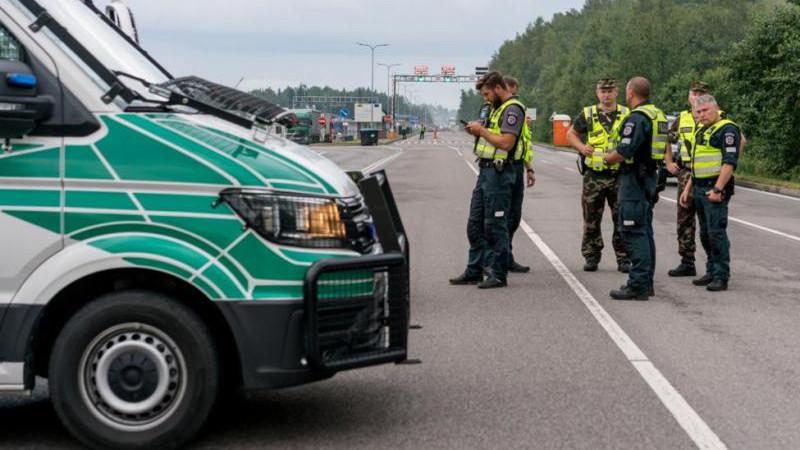 МВД Литвы отреагировало на решение Белоруссии не пропускать литовские фуры