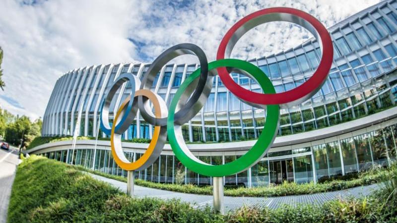 МОК еще не принял окончательного решения по участию трансгендеров в ОИ