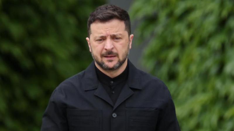 Мирошник считает блефом заявление Зеленского о готовности к проведению выборов