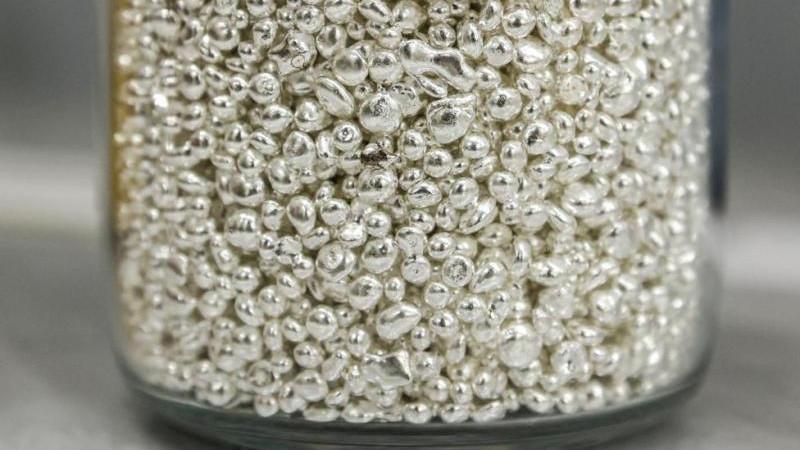 Цена на серебро обновила исторический максимум