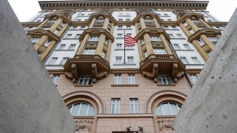 США намерены вернуть свое посольство в Минск