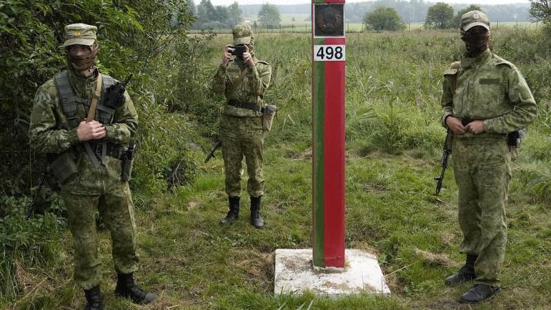 Польша разместит 40 тыс. военных на границе с Белоруссией