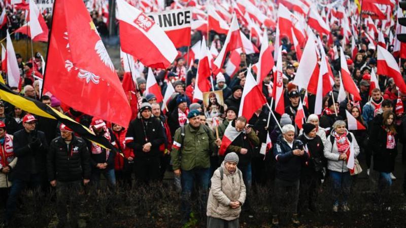 В столице Польши проходит многотысячный марш националистов