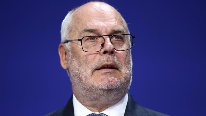 Президент Эстонии заявил, что "внезапно повзрослел" и решил не слушать дураков