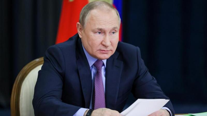 Путин: новая семейная выплата вводится в дополнение к другим мерам поддержки