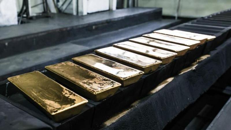 Цена золота впервые с 21 октября поднялась выше $4 300 за тройскую унцию