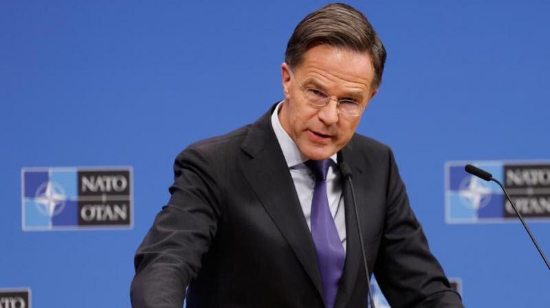 Рютте призвал государства НАТО срочно наращивать военные расходы