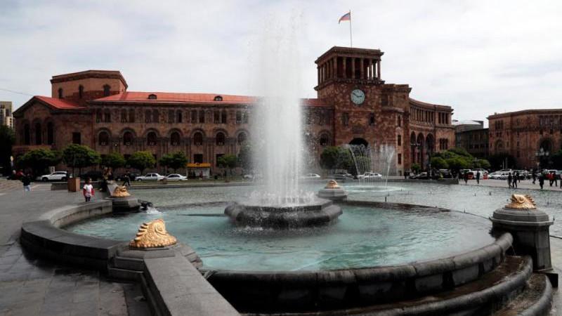 Оверчук заявил, что Армении придется сделать выбор между ЕАЭС и ЕС