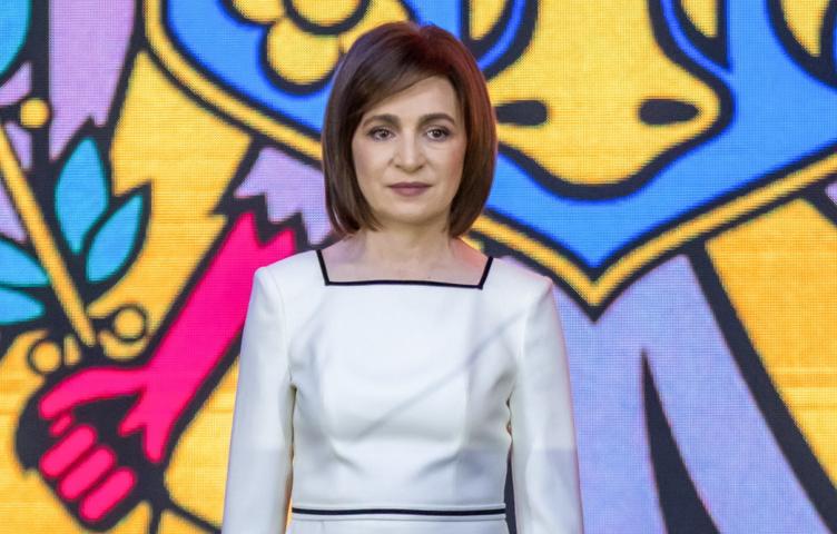 Санду заявила, что пока не готова принять верительные грамоты у посла РФ
