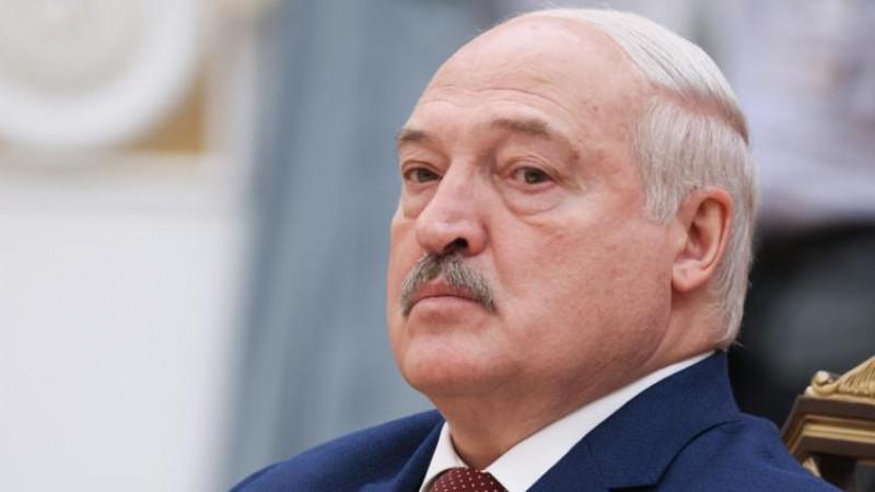 Лукашенко: в банках Белоруссии не должно быть "лишних" денег