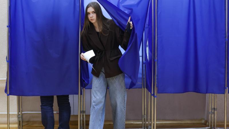 В регионах РФ проходят выборы