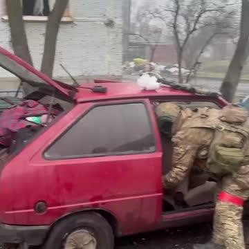 Российские военные проводят эвакуацию мирных жителей из Курахова