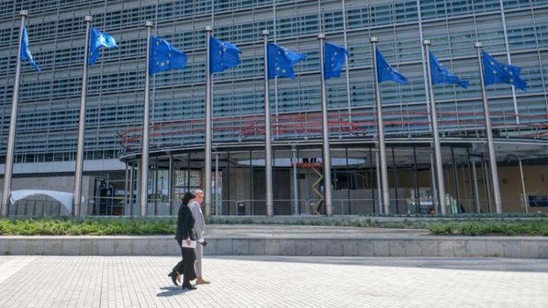 СВР: в Еврокомиссии ориентированы на смену власти в Венгрии