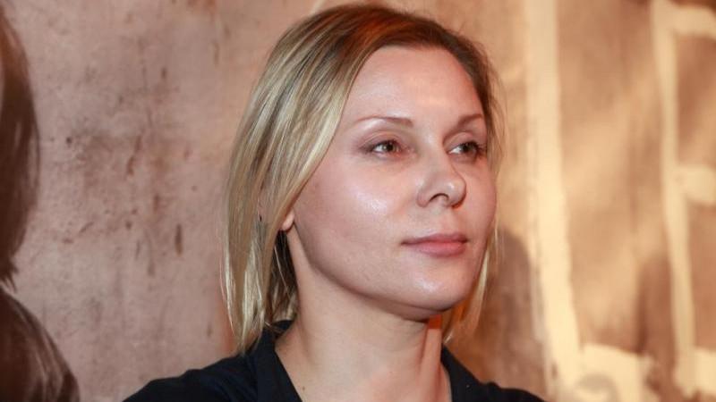 Суд заочно приговорил Яну Троянову к восьми годам колонии