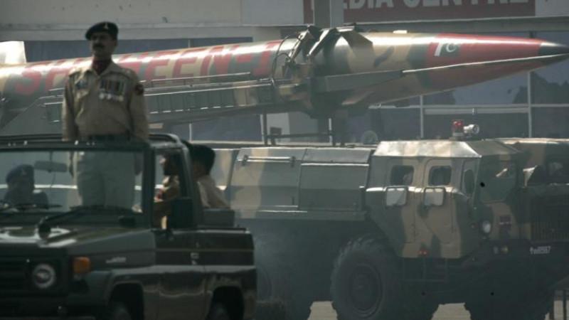 Пакистан объявил о создании ракетных войск для неядерной войны