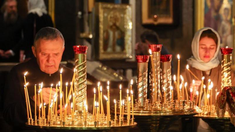 Православные христиане отмечают праздник Покрова Пресвятой Богородицы