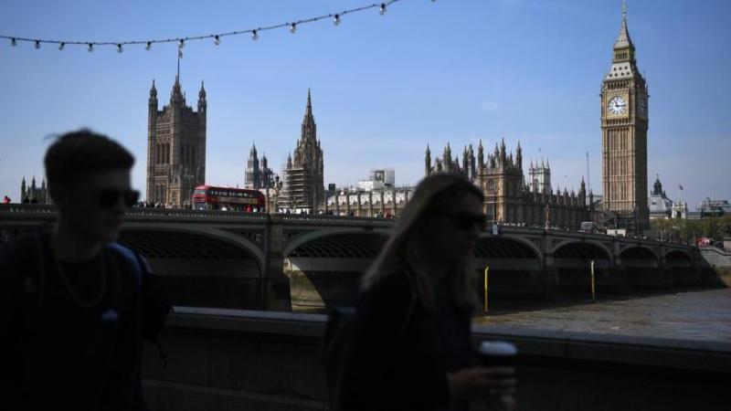 Посол РФ: "дыра" в бюджете Великобритании составляет до $40 млрд