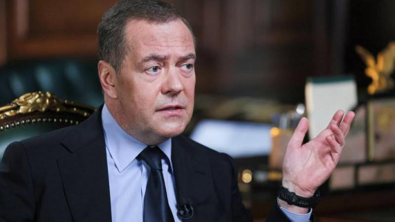Медведев отметил, что Россия не заметила декоративный ультиматум Трампа