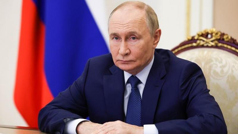 Президент РФ призвал стремиться опережать динамику глобальной экономики