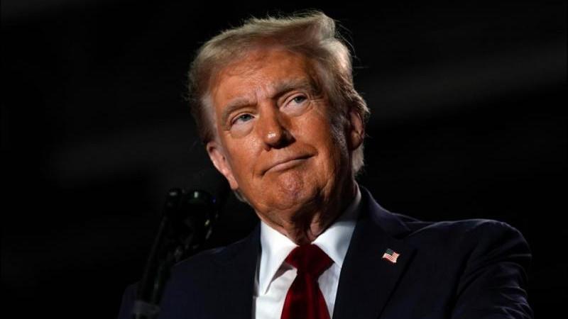 Трамп пошутил, что надеется получить Нобелевскую премию мира в 2026 году
