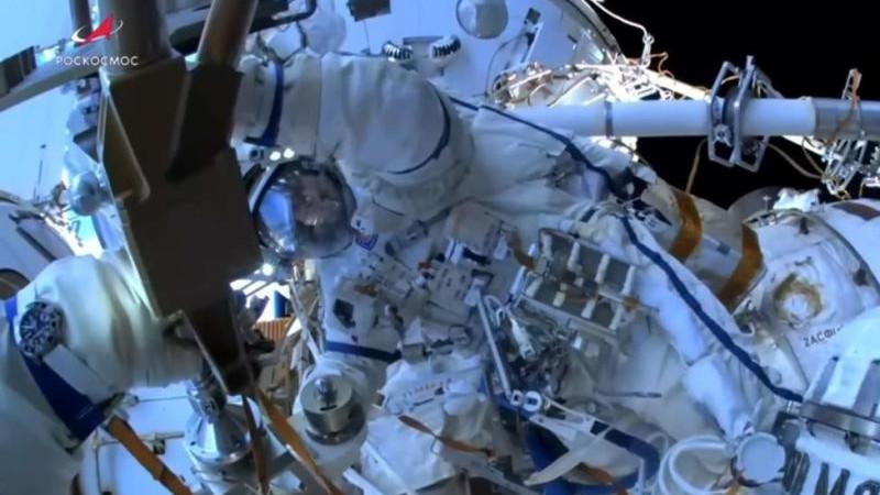Космонавты впервые с начала года вышли в открытый космос