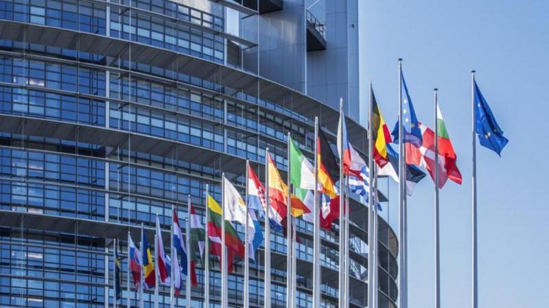Politico: послам ЕС не удалось согласовать новые санкции против РФ
