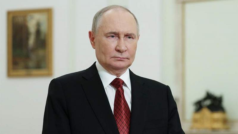 Путин поручил ввести должность советника по воспитанию в школах