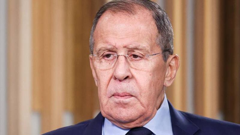 Лавров призвал принять все усилия для деэскалации ситуации на Ближнем Востоке