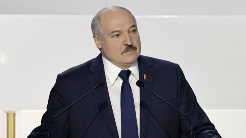Лукашенко отметил, что Минск рассматривает строительство второй АЭС
