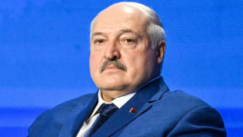 Лукашенко: туристы в Белоруссию не поедут, если в отелях будут ползать тараканы