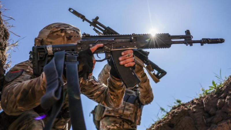 Суточные потери ВСУ в зоне спецоперации составили около 1 400 военных