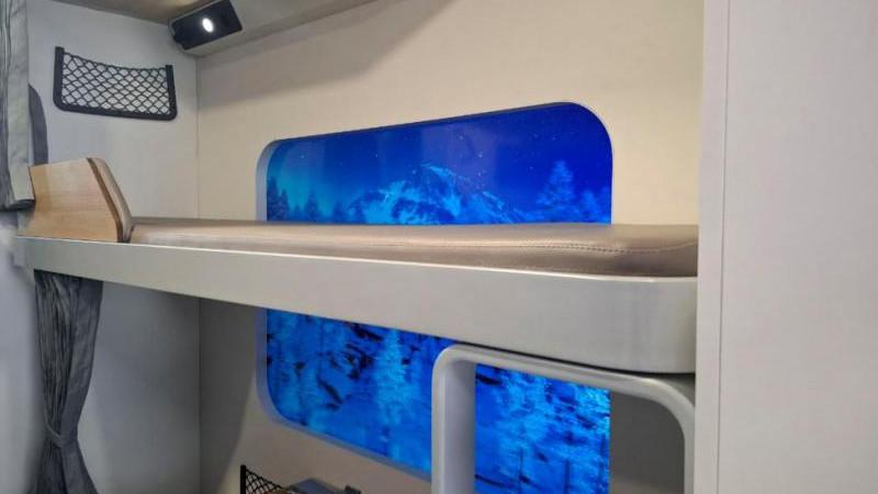 РЖД представили новый плацкартный вагон