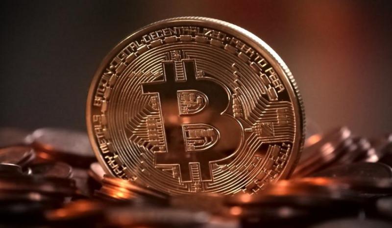 Цена биткойна впервые с 24 января поднималась выше $107 тыс.