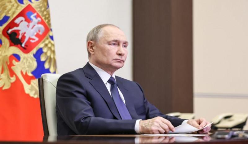 Президент РФ образовал межведомственную рабочую группу по воспитанию детей и молодежи
