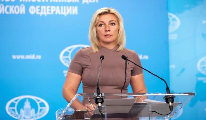 Захарова заявила о вмешательстве Франции в дела Румынии