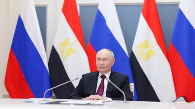 Путин и ас-Сиси приняли участие в церемонии установки корпуса реактора на АЭС "Эд-Дабаа"