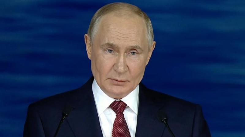 Путин призвал внедрить массовое использование цифрового рубля