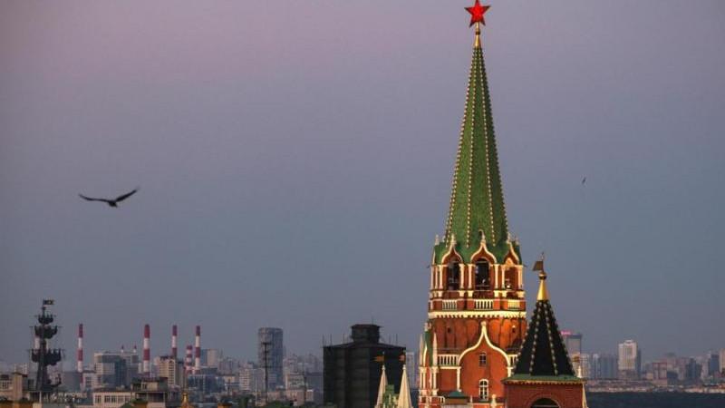 В России считают неприемлемыми рассуждения об убийстве Хаменеи