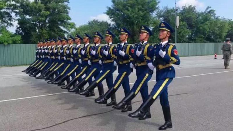 В параде победы в Пекине примут участие 45 расчетов