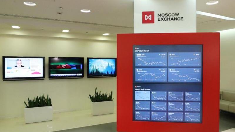 Российский рынок акций на открытии основной торговой сессии демонстрирует рост