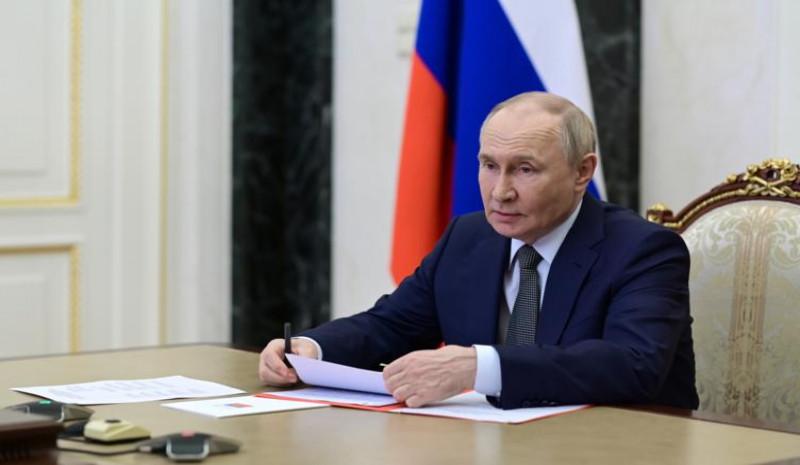 Путин заявил о попытках противника ежедневно пересечь госграницу РФ