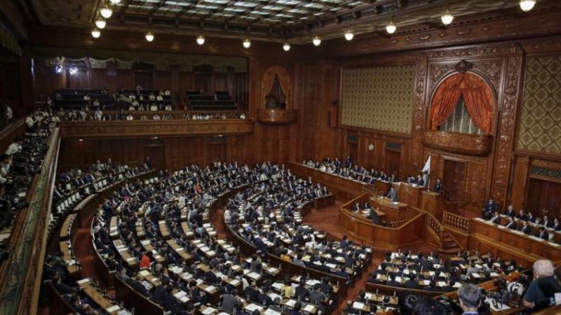 Правящая в Японии коалиция потерпела поражение на парламентских выборах
