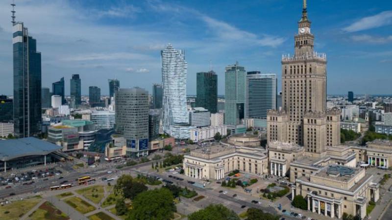 МИД Польши рекомендовал своим гражданам выехать из России