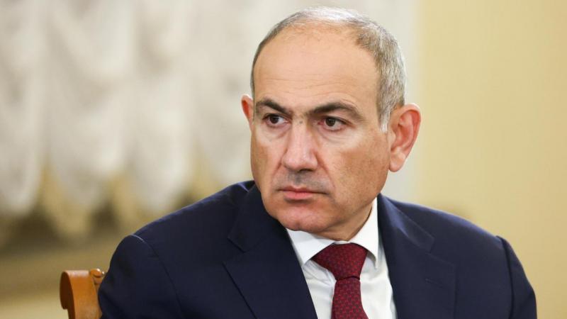 Премьер Армении поделился видеоселфи с видом на Исаакиевский собор