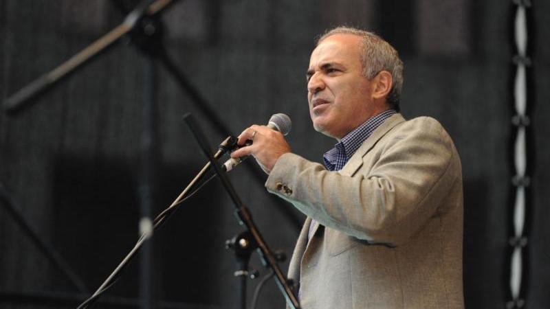 Каспаров заочно арестован по делу об оправдании терроризма