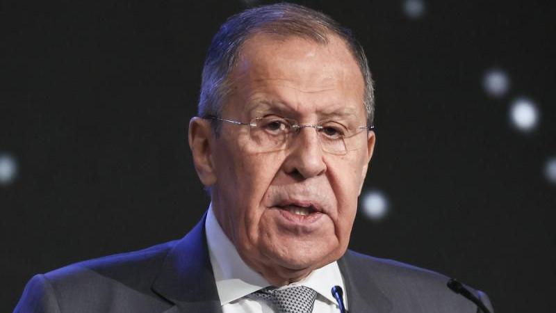 Лавров отметил, что не все на Западе хотят быть послушным стадом